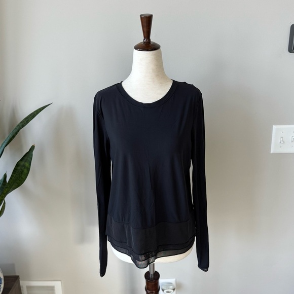 Lululemon 🍋 Relaxed Sole Training Long Sleeve Top Mesh Hem - Black - Picture 3 of 7